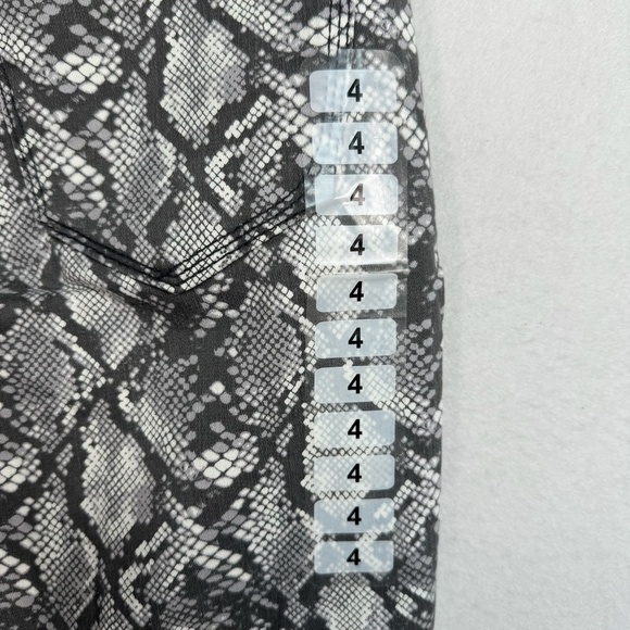 Seven 7 Tummyless Skinny Jeans SZ 4 High Rise Snake Skin NWT - Picture 11 of 16